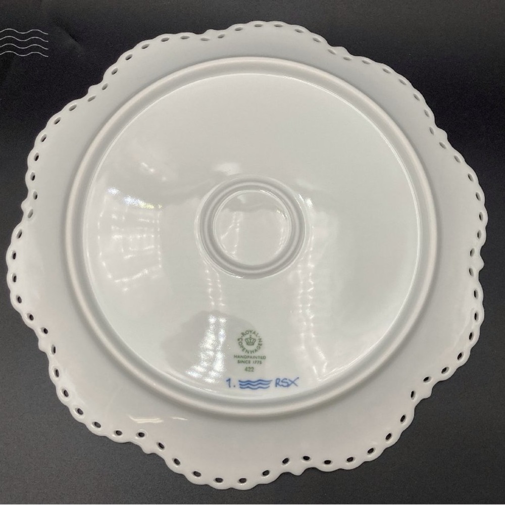 Rare and priced to sell Royal Copenhagen underplate / serving dish blue fluted - Picture 2 of 8